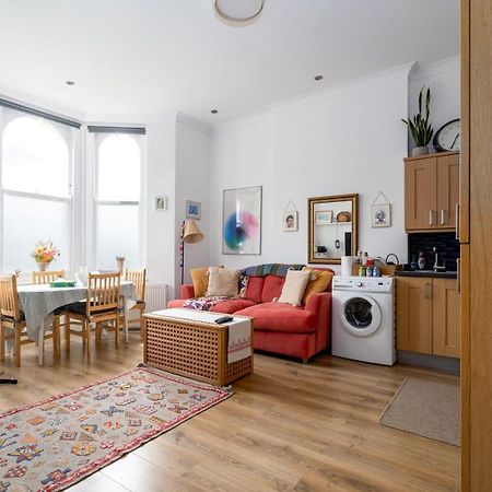 Guestready - Charming Retreat In West Green London Værelse billede