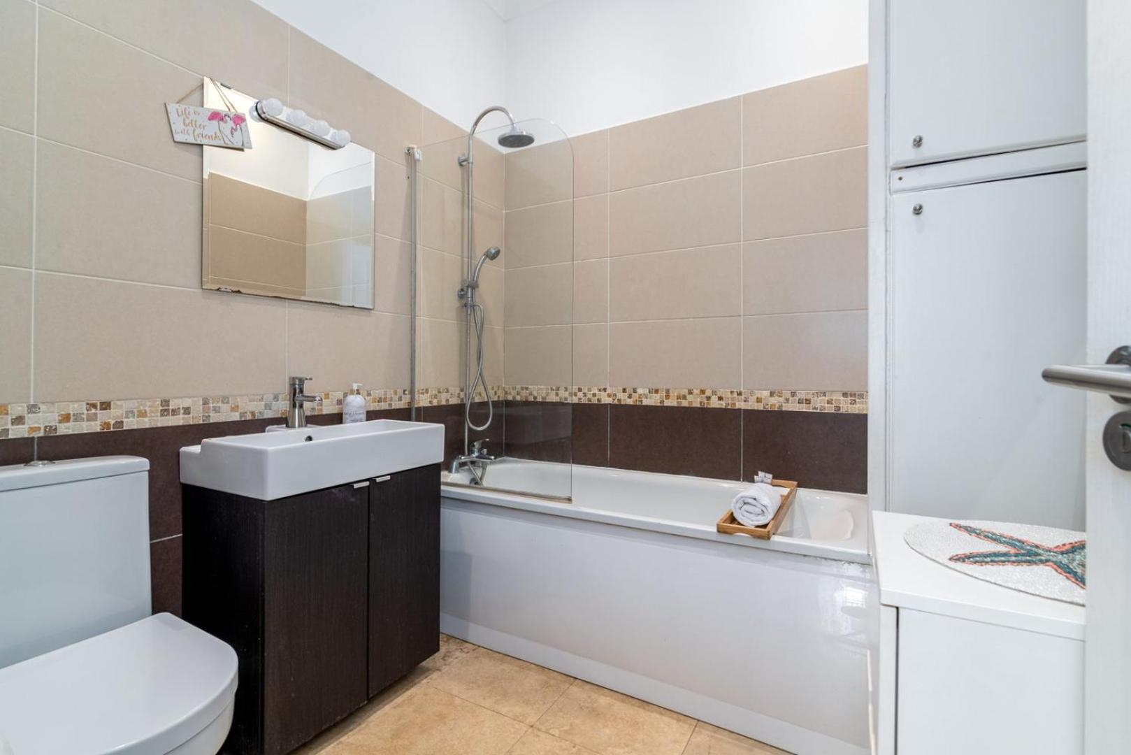 Guestready - Charming Retreat In West Green London Værelse billede